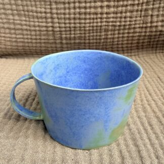 Kaffekop med blå og grøn glasur